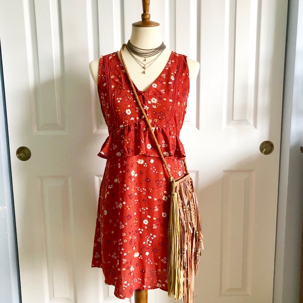 Red floral dress - Picture 2 of 5